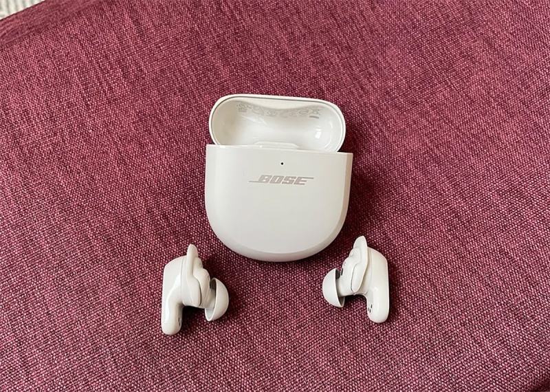 Bose QuietComfort Ultra Earbuds – лучшие премиальные наушники-вкладыши с шумоподавлением 2024 года в рейтинге What Hi-Fi?